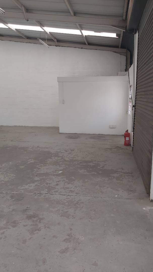 To Let commercial Property for Rent in Walmer Link Eastern Cape